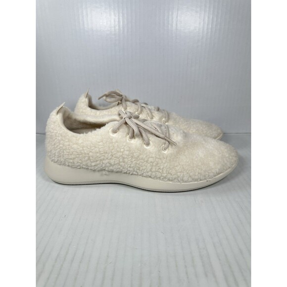 Size 11 Allbirds Wool Runner Fluffs Men Sneakers Shoes White WB1MAWW110 NEW